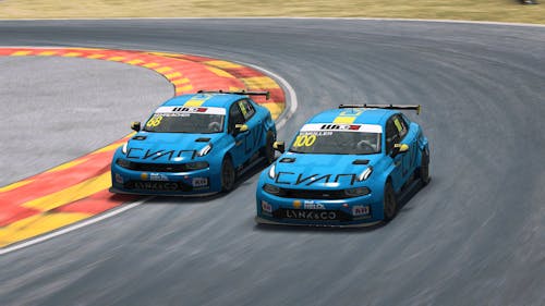 ​Yann Ehrlacher bags vital points in tough Hungaroring WTCR Esport races