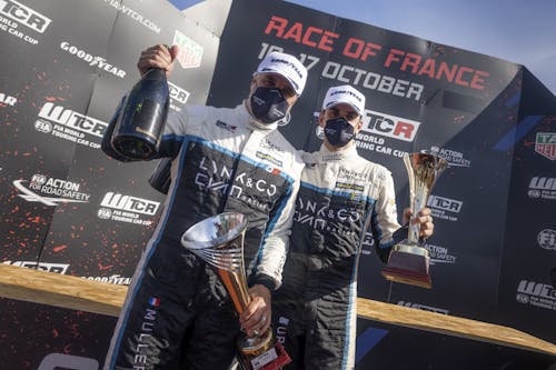 Triple podiums for Lynk & Co Cyan Racing in eventful French WTCR weekend
