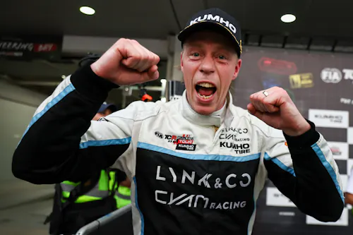 ​Thed Björk shines in South Korean FIA TCR World Tour weekend