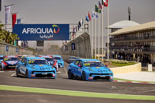 Lynk & Co Cyan Racing fights scorching Moroccan heat to two FIA TCR World Tour victories