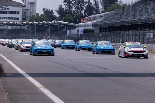 ​Lynk & Co Cyan Racing starts 2025 season with a 1-2-3 in Mexico