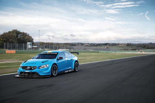 Polestar Cyan Racing starts WTCC testing abroad